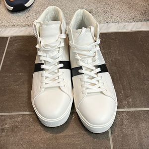 Zara high top sneakers. Size 12. Never worn. In perfect condition.